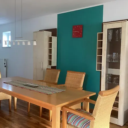 Gubernath Apartment *