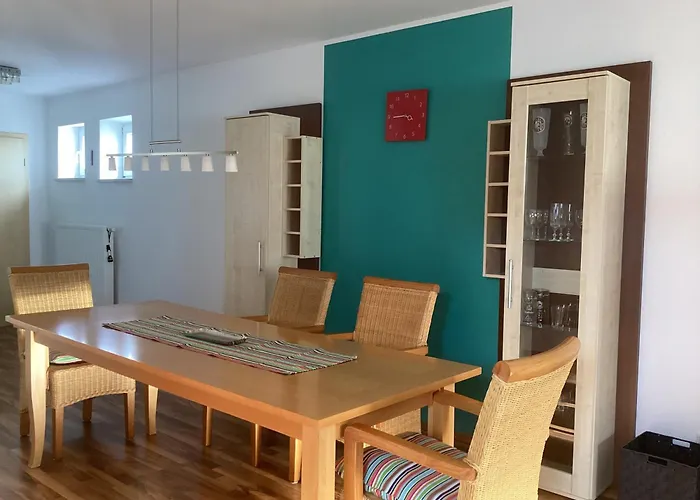 Gubernath Apartment *